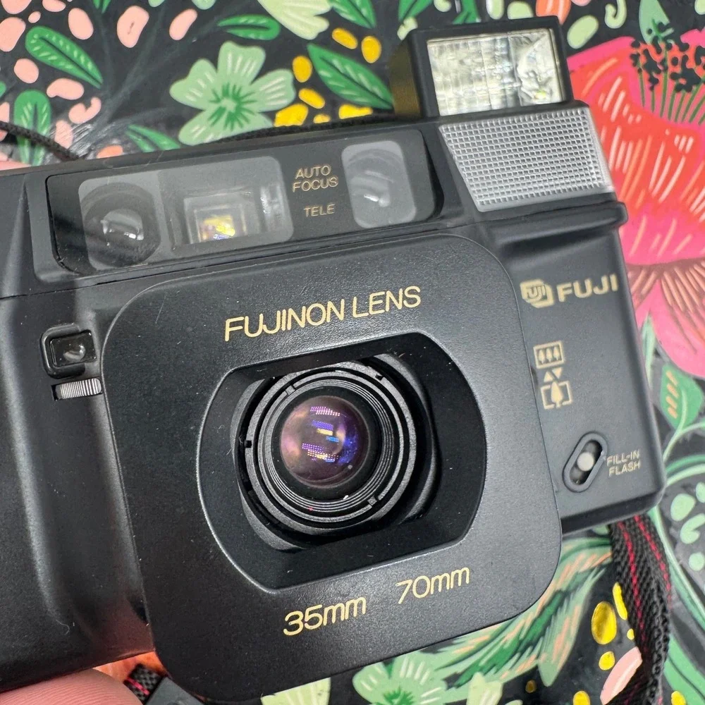 Fuji DL-400 Tele 35mm Film Camera Fujinon 35mm 70mm Dual Lens Point and Shoot